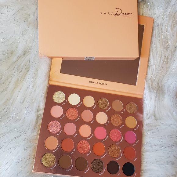 Pro11 Gentle Teaser Eyeshadow Palette from Kara Beauty - Picture 4 of 5